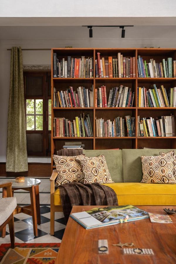 Lohonostays Library Sadhrana Bagh Гургаон Экстерьер фото